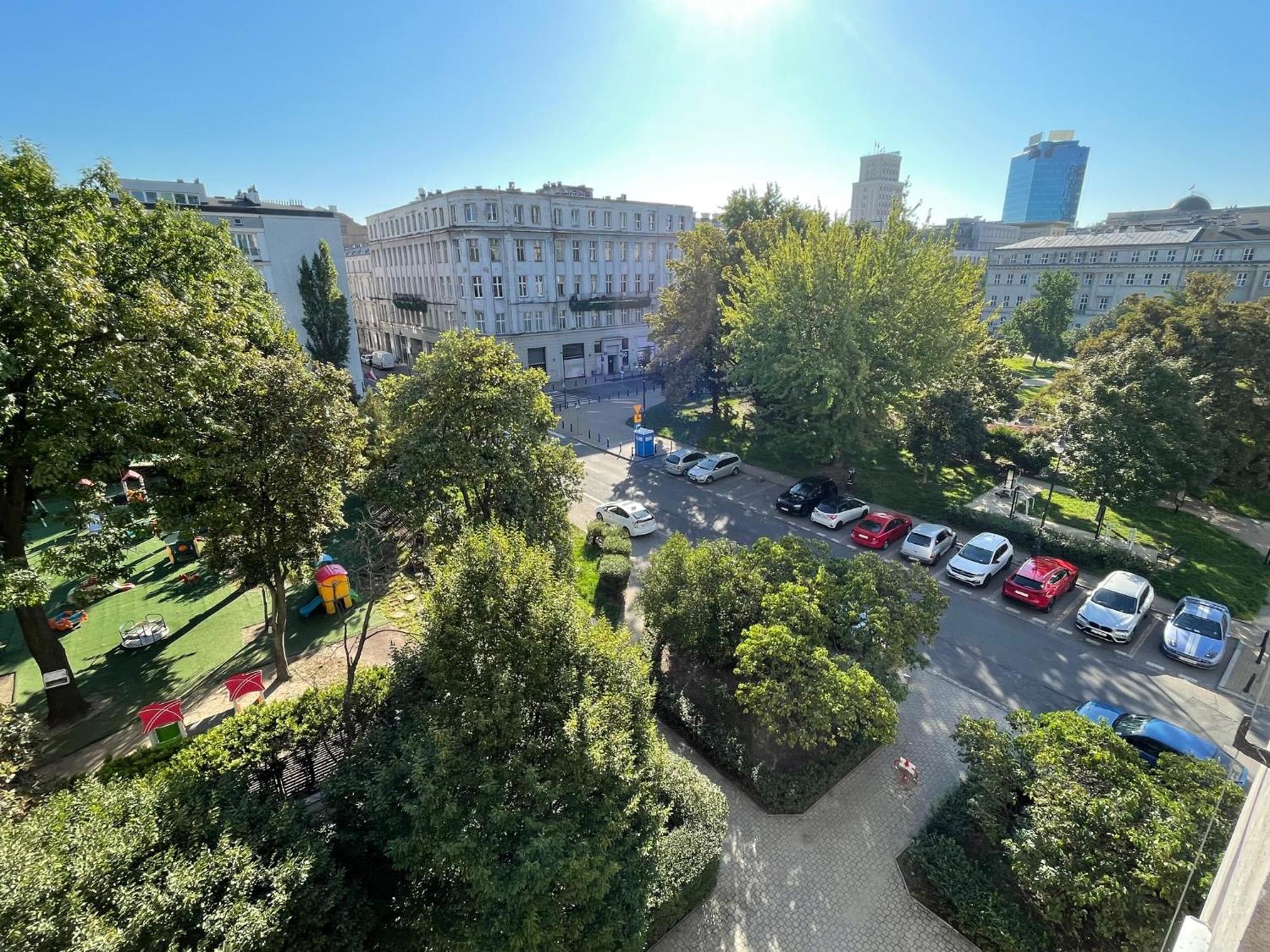 Pl. Dabrowskiego 12 By Homeprime Varşova Dış mekan fotoğraf